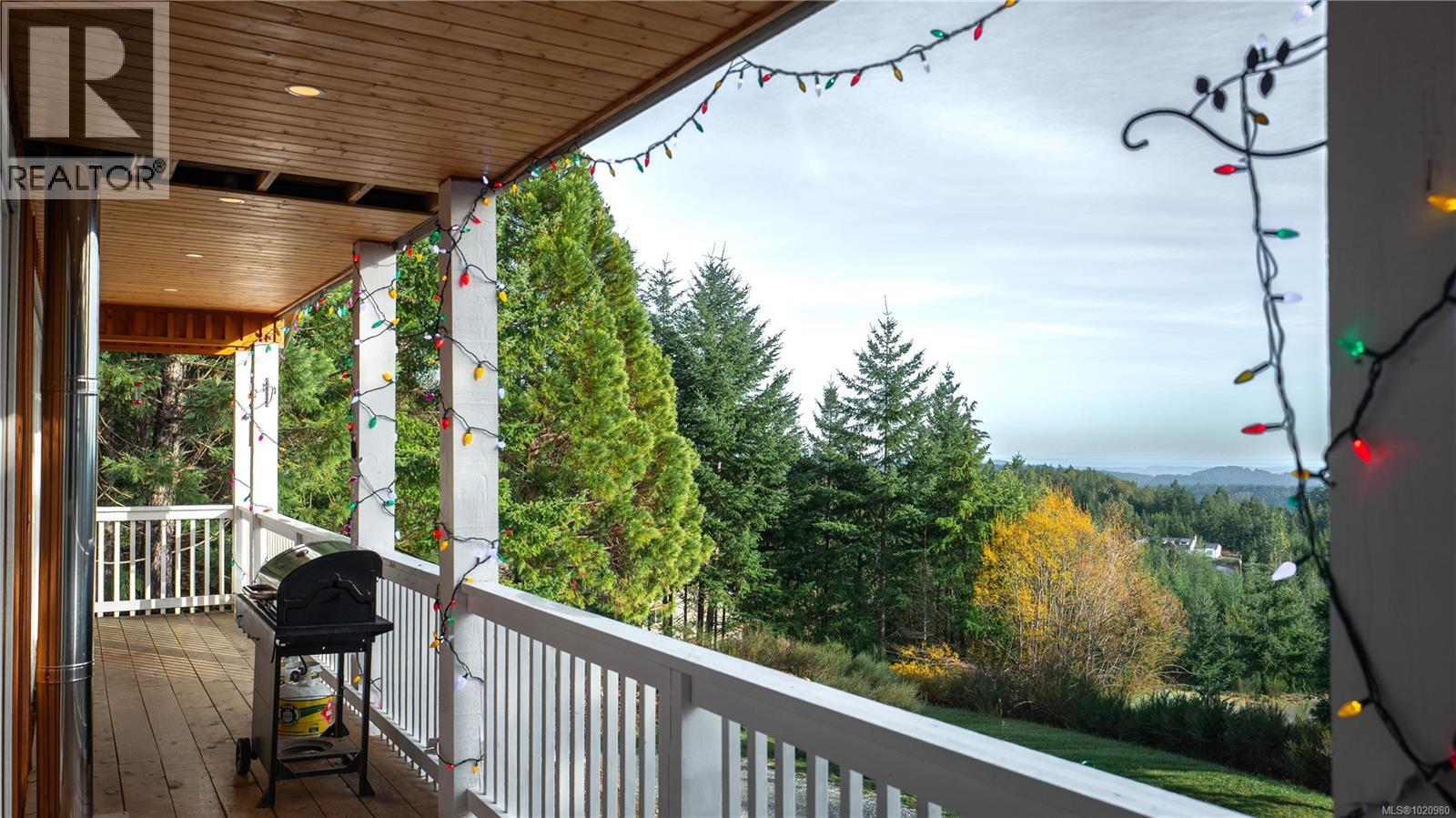 1550 Olympic Dr, Shawnigan Lake