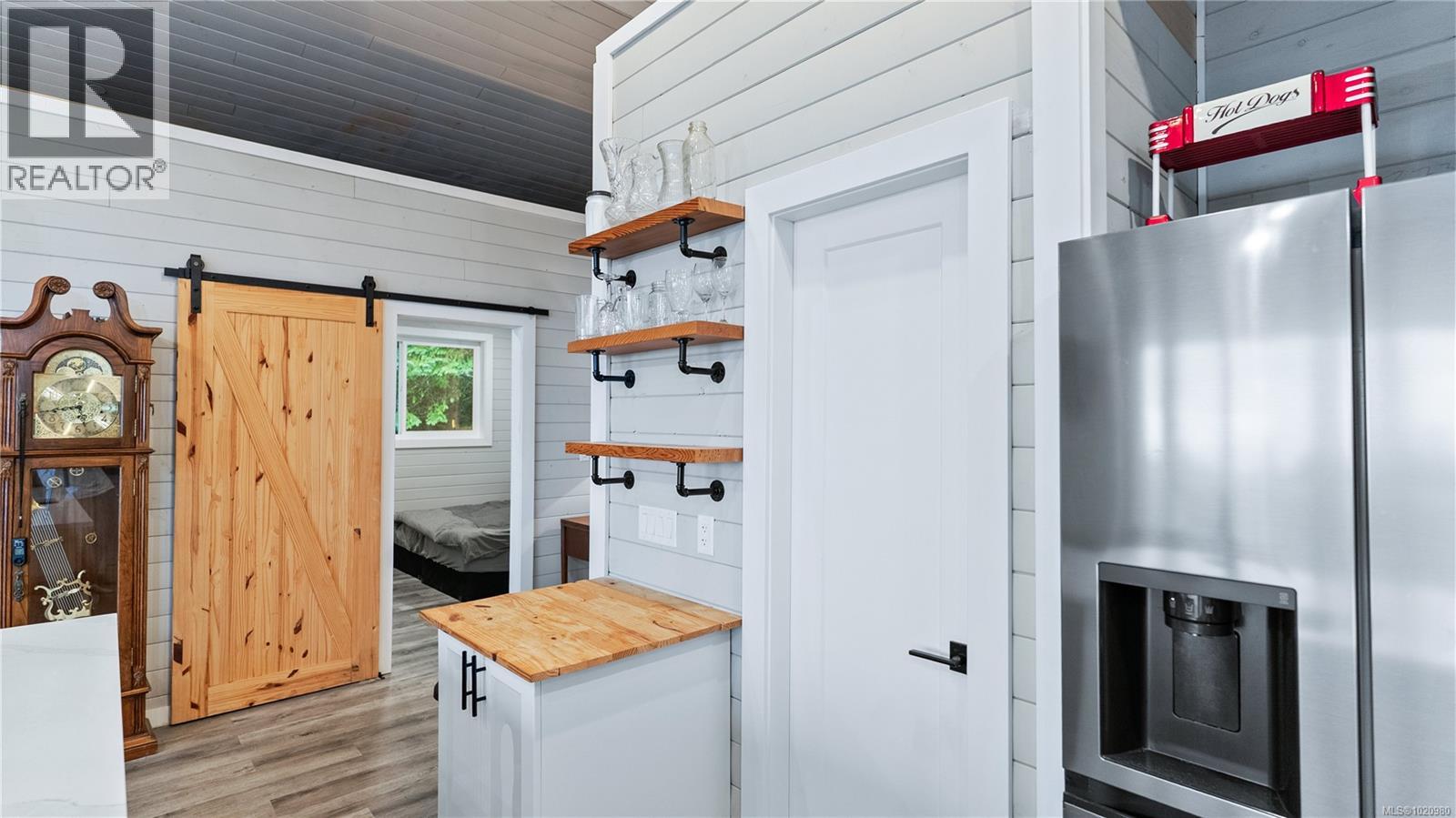 1550 Olympic Dr, Shawnigan Lake