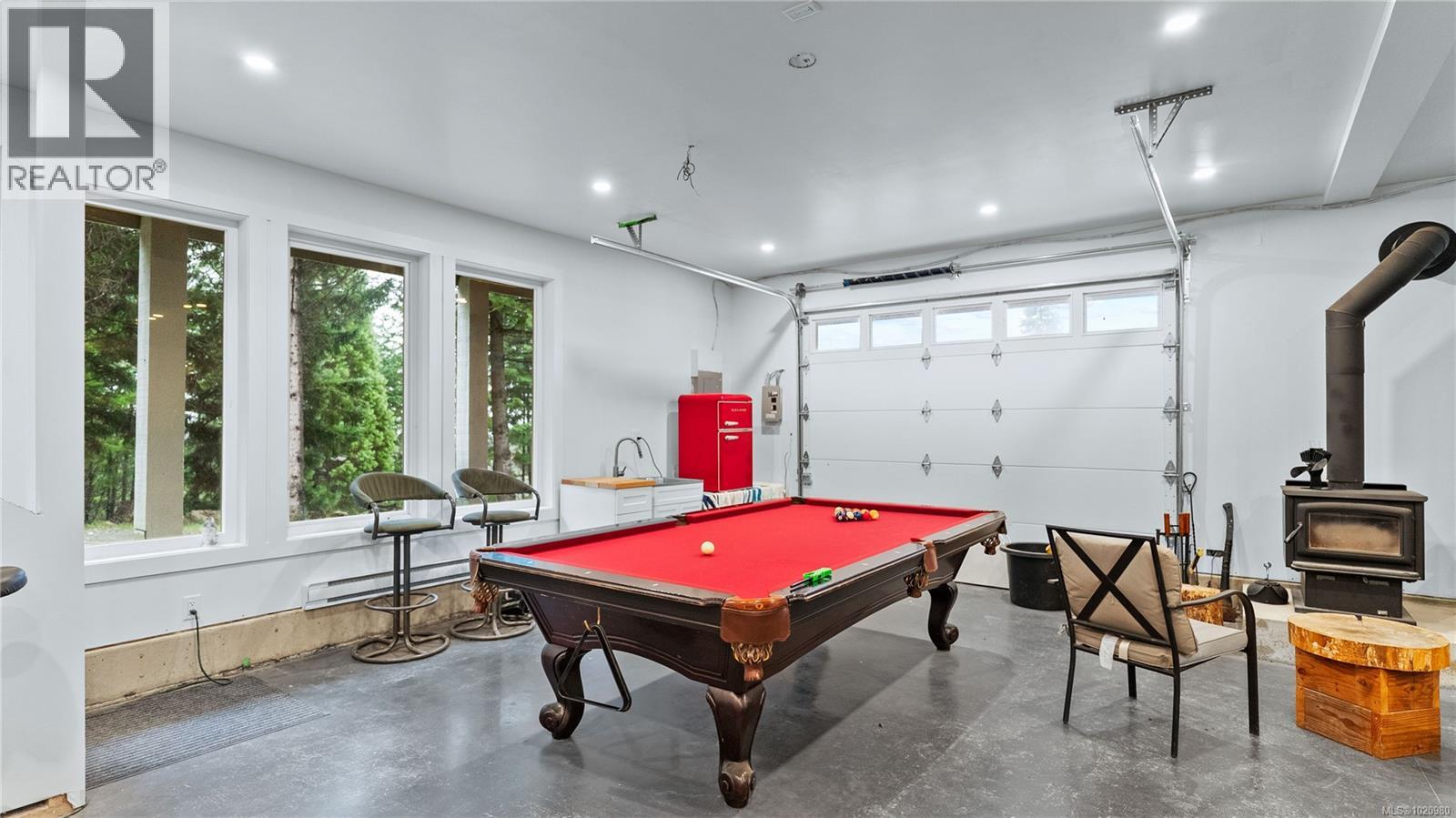 1550 Olympic Dr, Shawnigan Lake