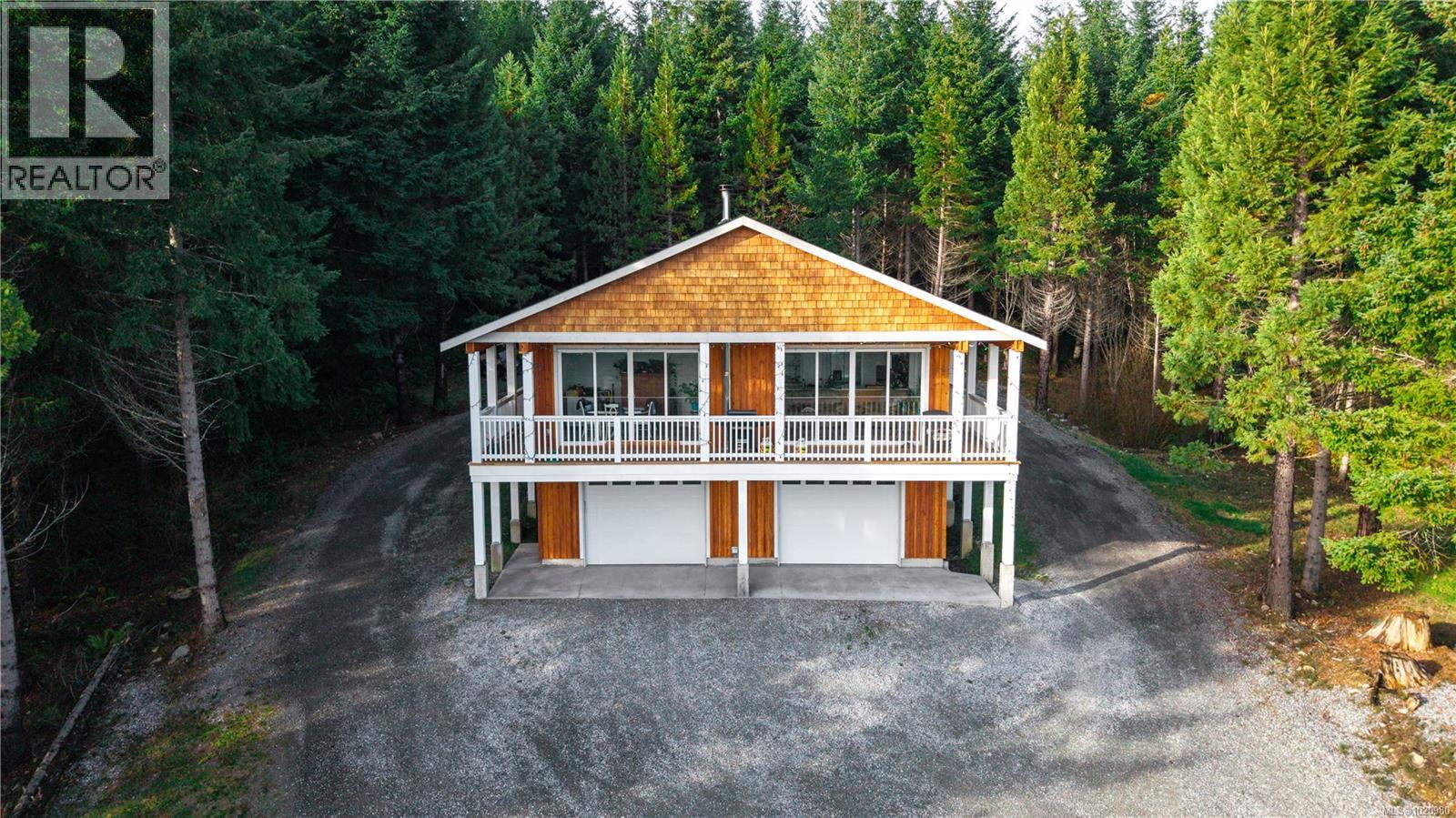 1550 Olympic Dr, Shawnigan Lake
