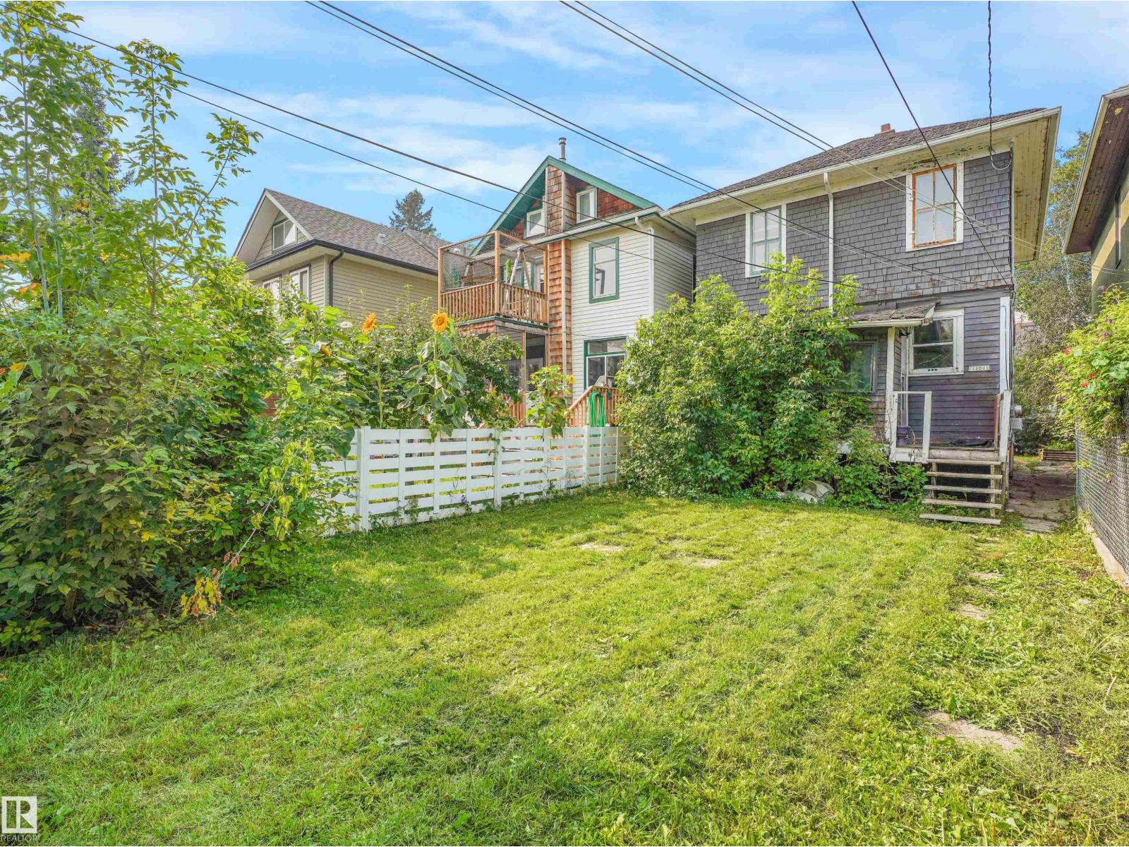 11121 127 ST NW, Edmonton