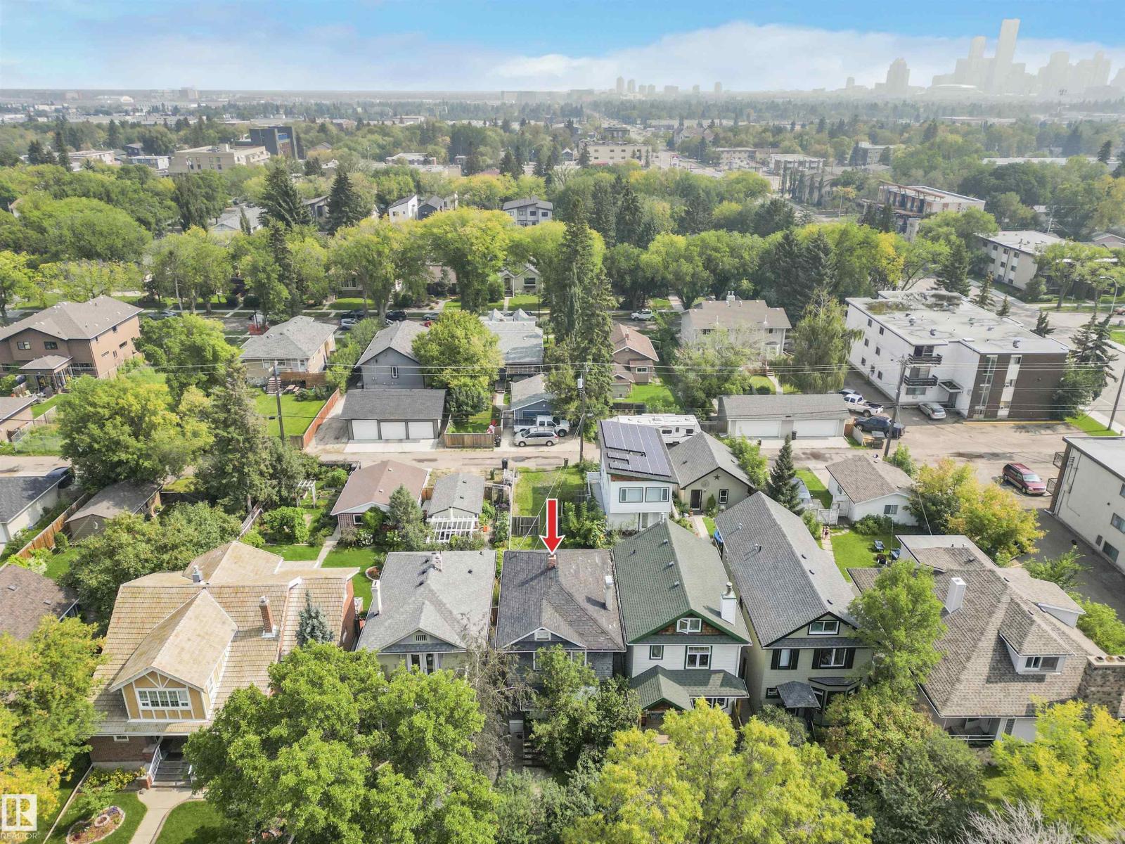 11121 127 ST NW, Edmonton