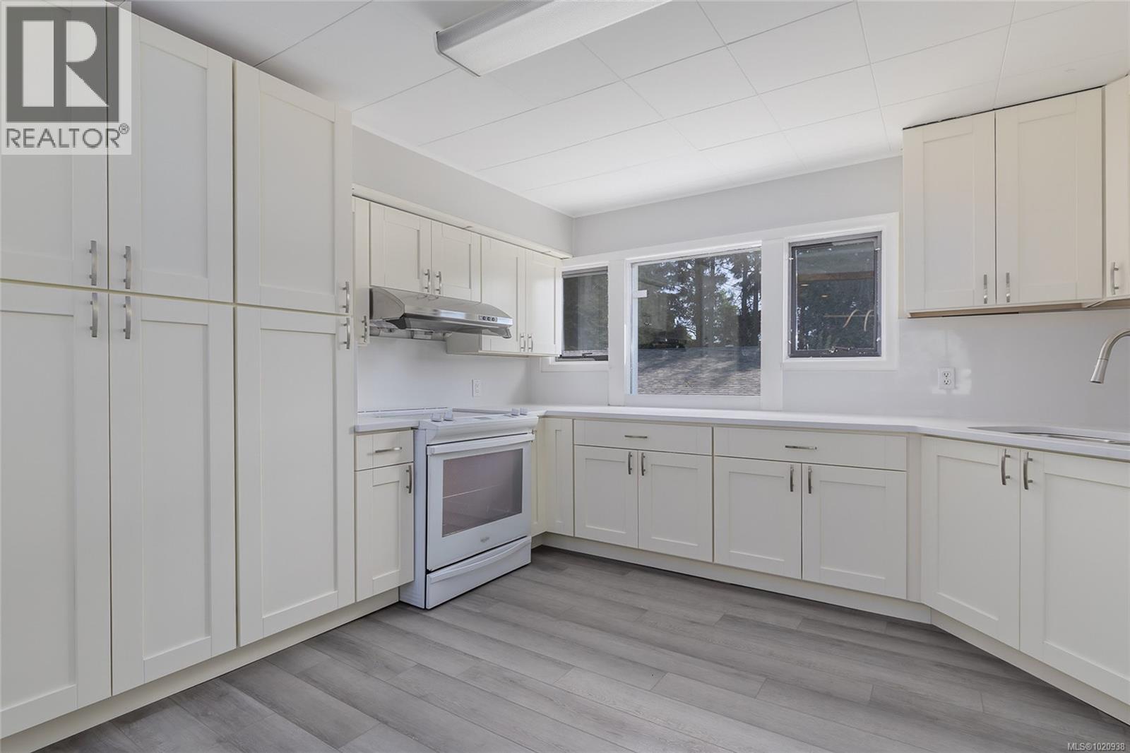 3500 Hammond Bay Rd, Nanaimo