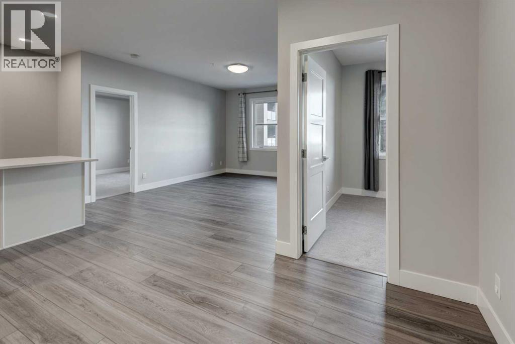 Single Family House for Sale in    Avenue SW Springbank Hill Calgary 