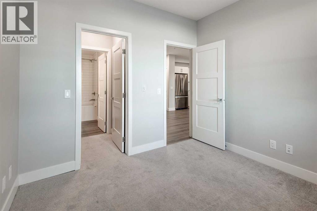 Single Family House for Sale in    Avenue SW Springbank Hill Calgary 