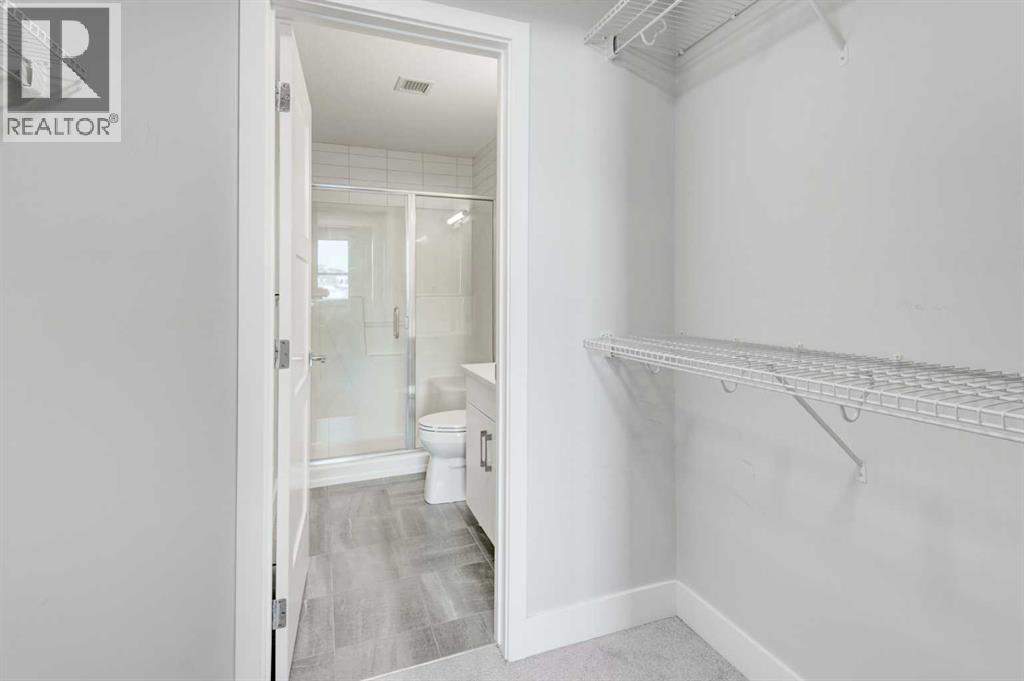 Single Family House for Sale in    Avenue SW Springbank Hill Calgary 