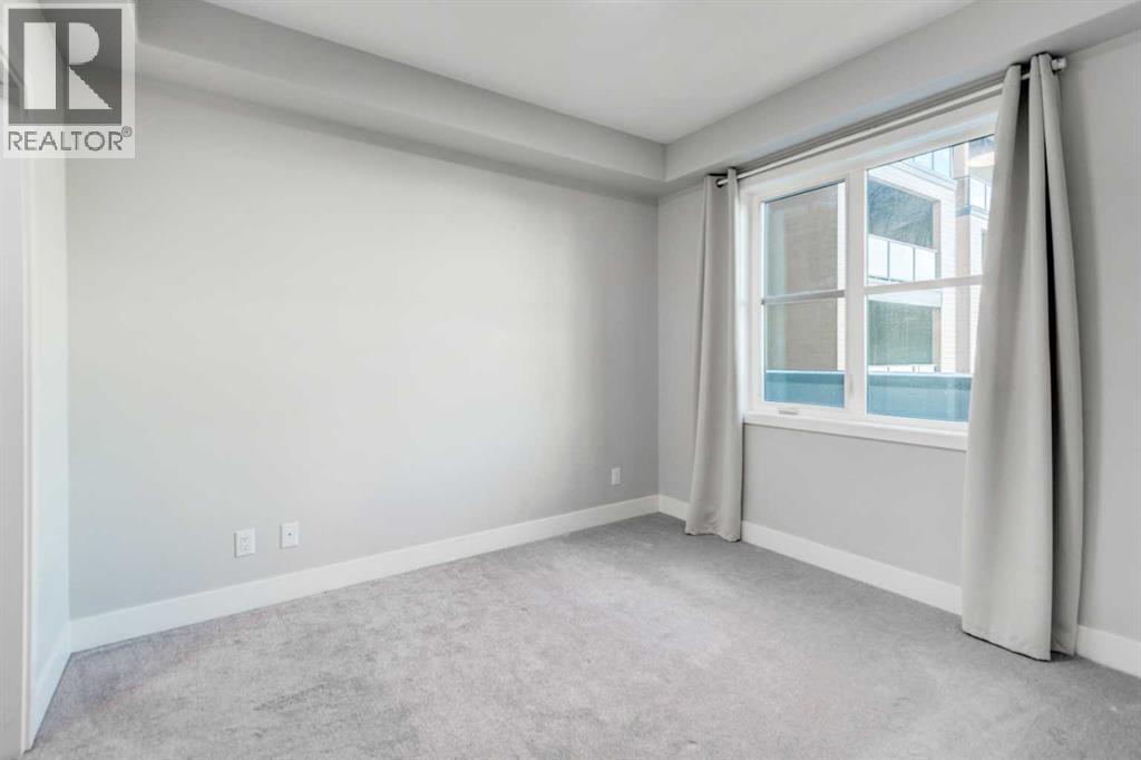 Single Family House for Sale in    Avenue SW Springbank Hill Calgary 