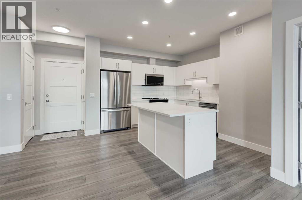 Single Family House for Sale in    Avenue SW Springbank Hill Calgary 