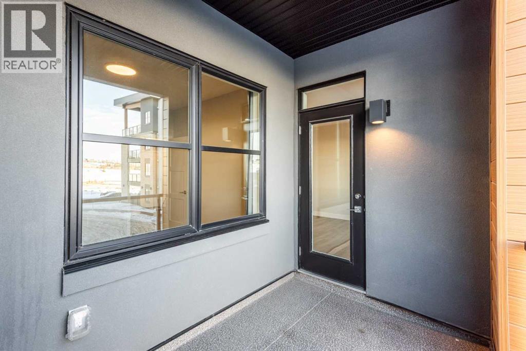 Single Family House for Sale in    Avenue SW Springbank Hill Calgary 