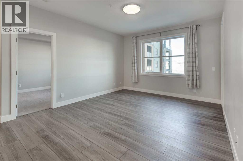 Single Family House for Sale in    Avenue SW Springbank Hill Calgary 