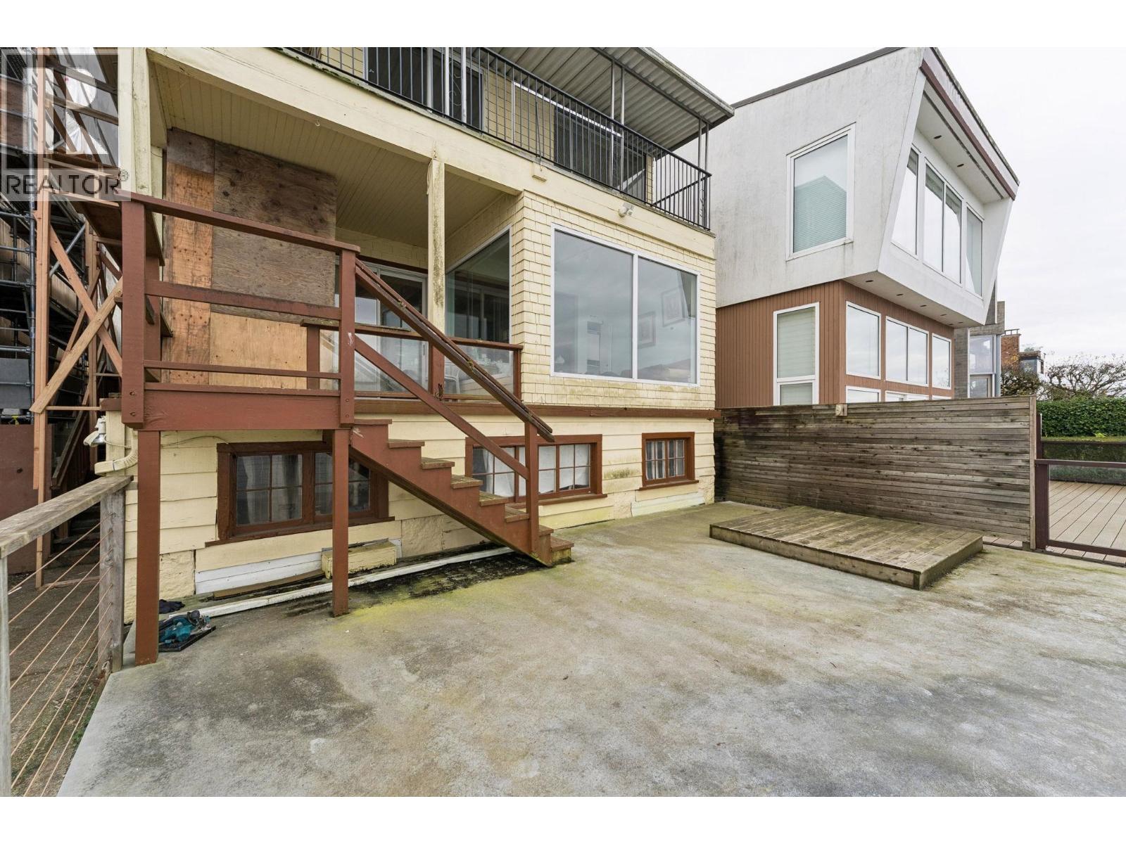 3243 POINT GREY ROAD, Vancouver