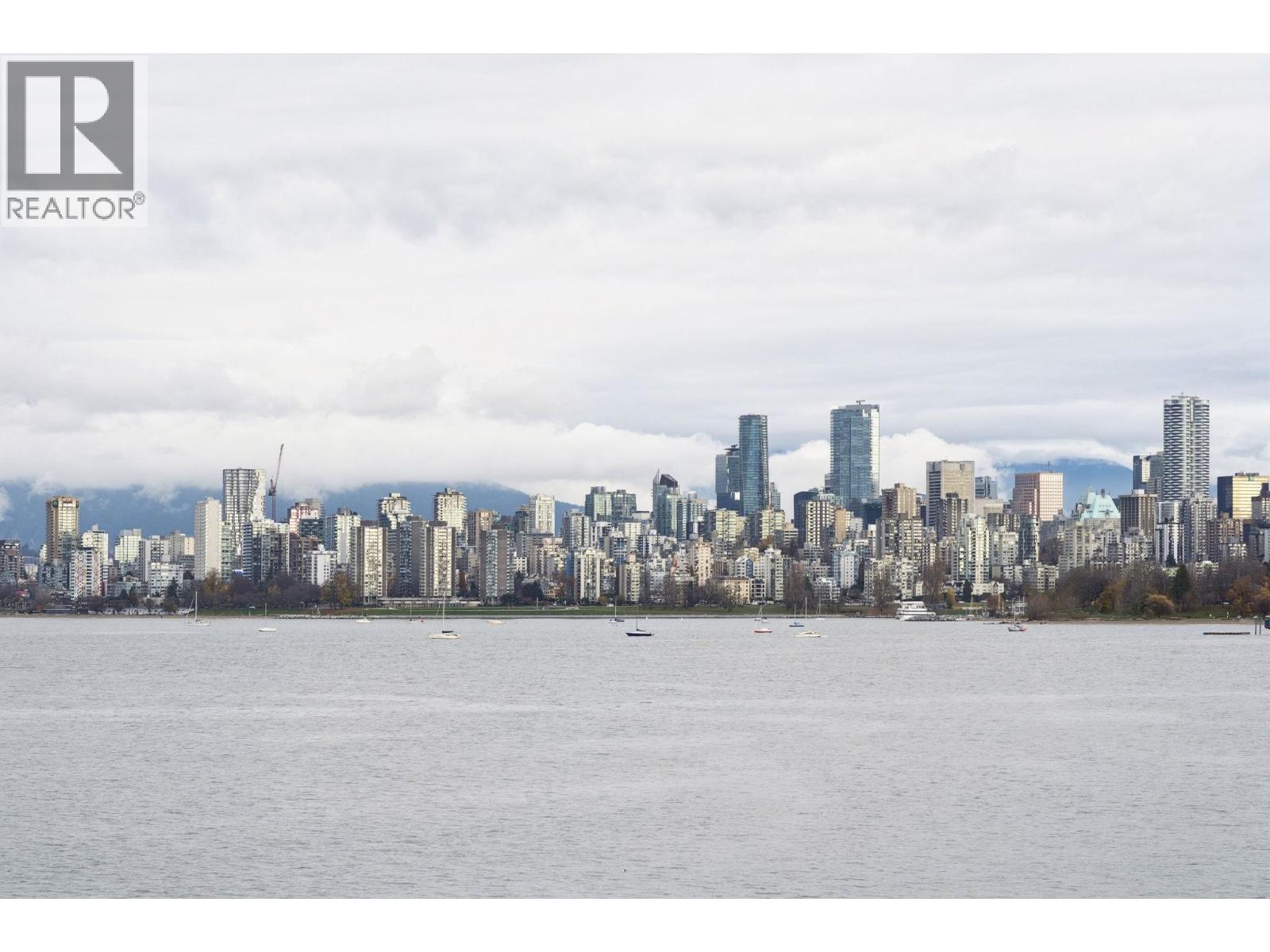 3243 POINT GREY ROAD, Vancouver