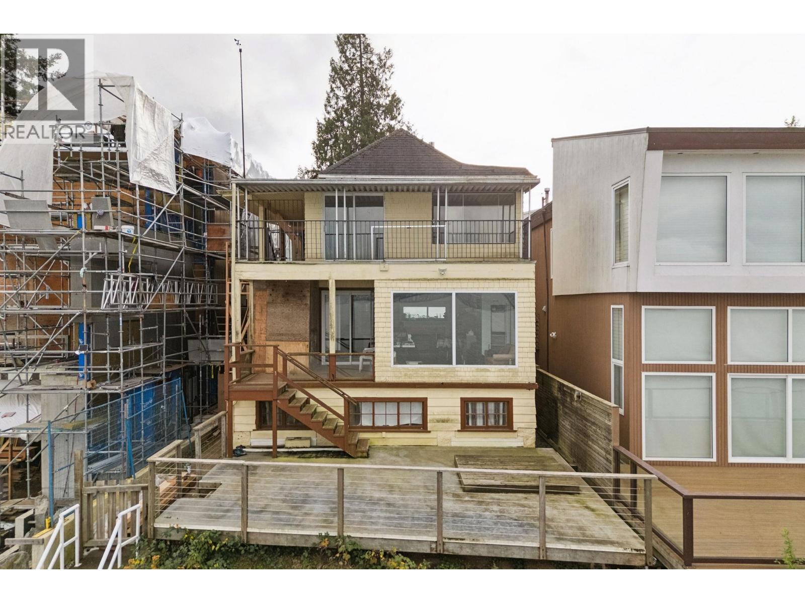 3243 POINT GREY ROAD, Vancouver