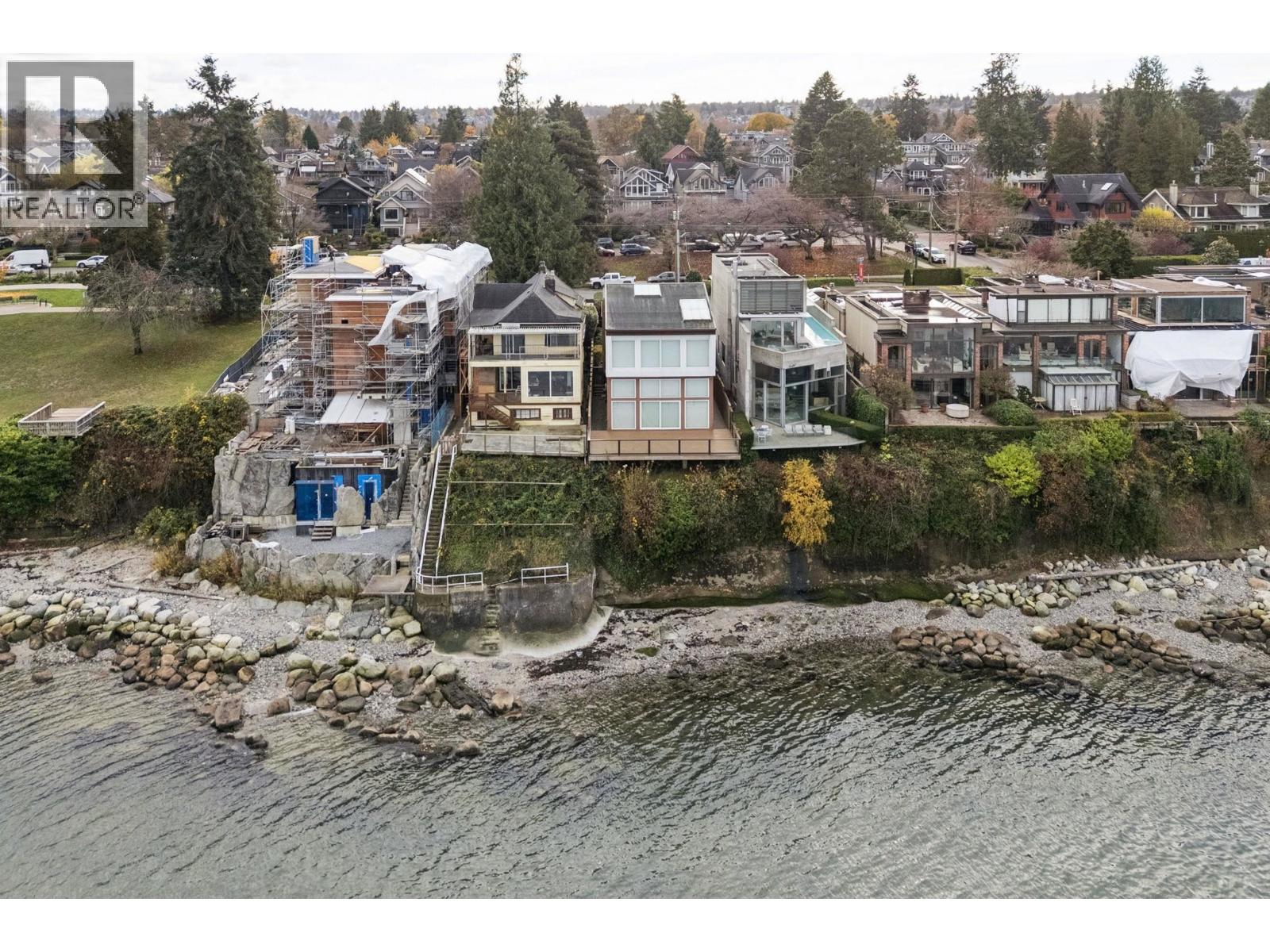 3243 POINT GREY ROAD, Vancouver