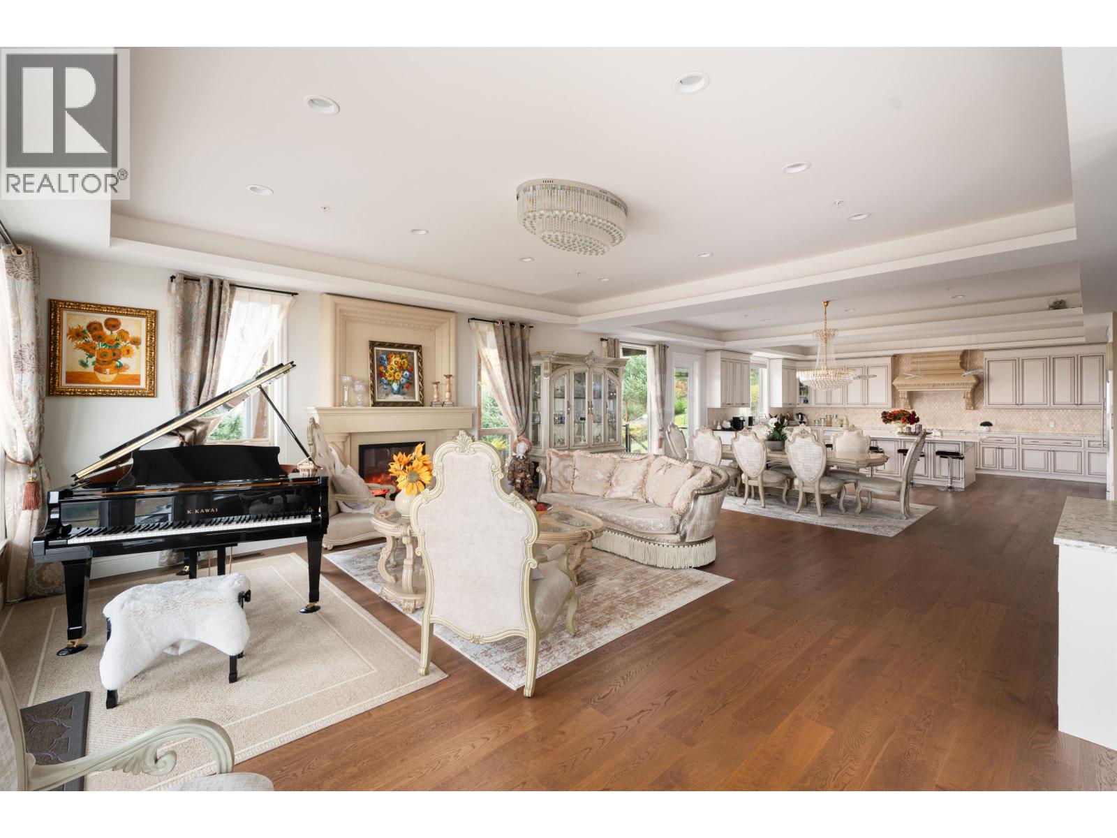 11000 CARMICHAEL STREET, Maple Ridge