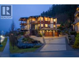 11000 Carmichael Street, Maple Ridge, BC V2W0H3 Photo 7