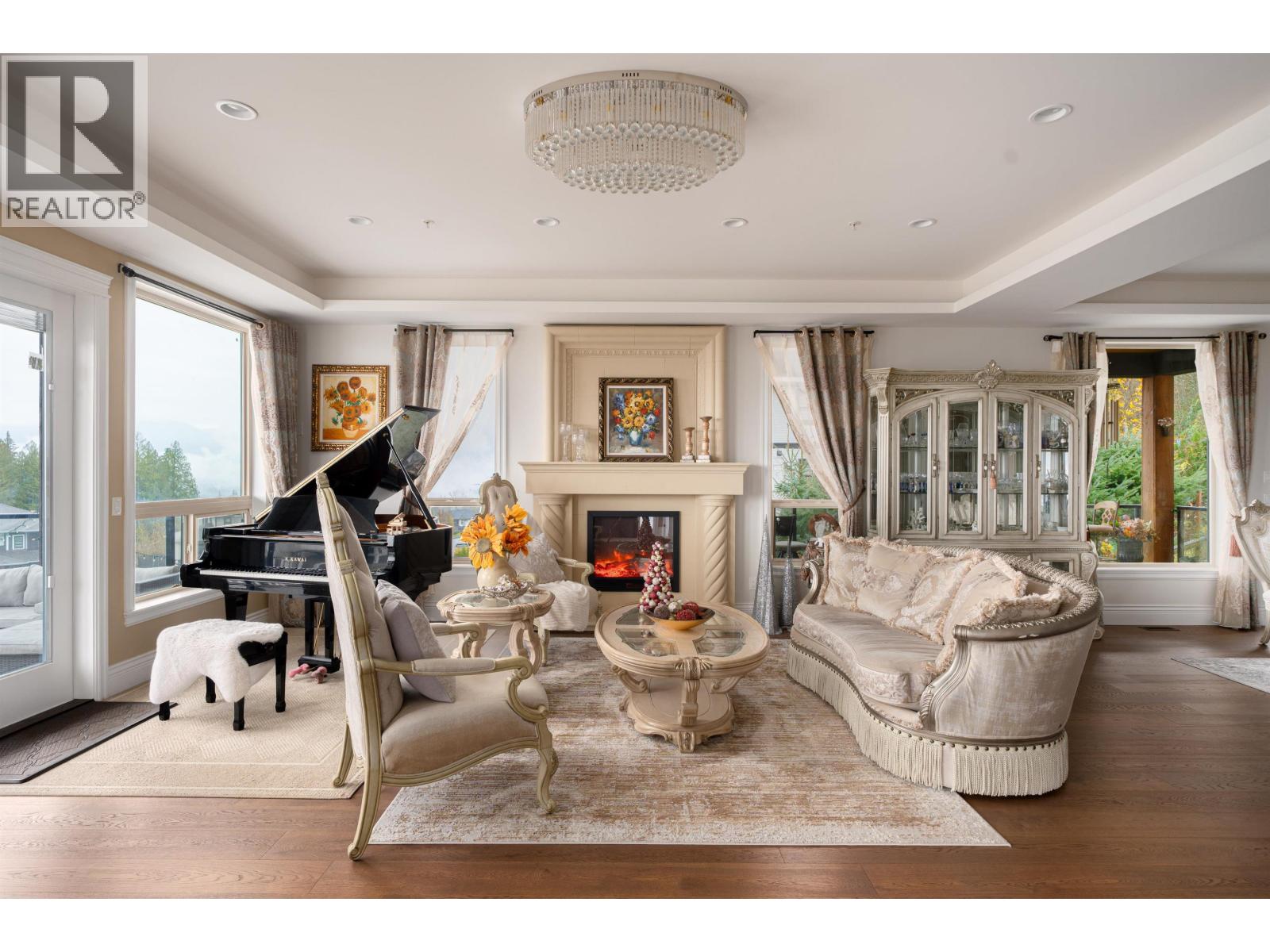 11000 CARMICHAEL STREET, Maple Ridge