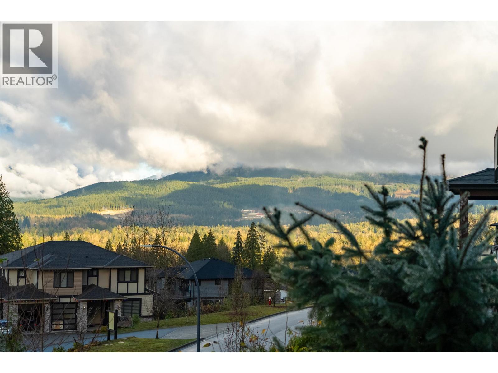 11000 CARMICHAEL STREET, Maple Ridge