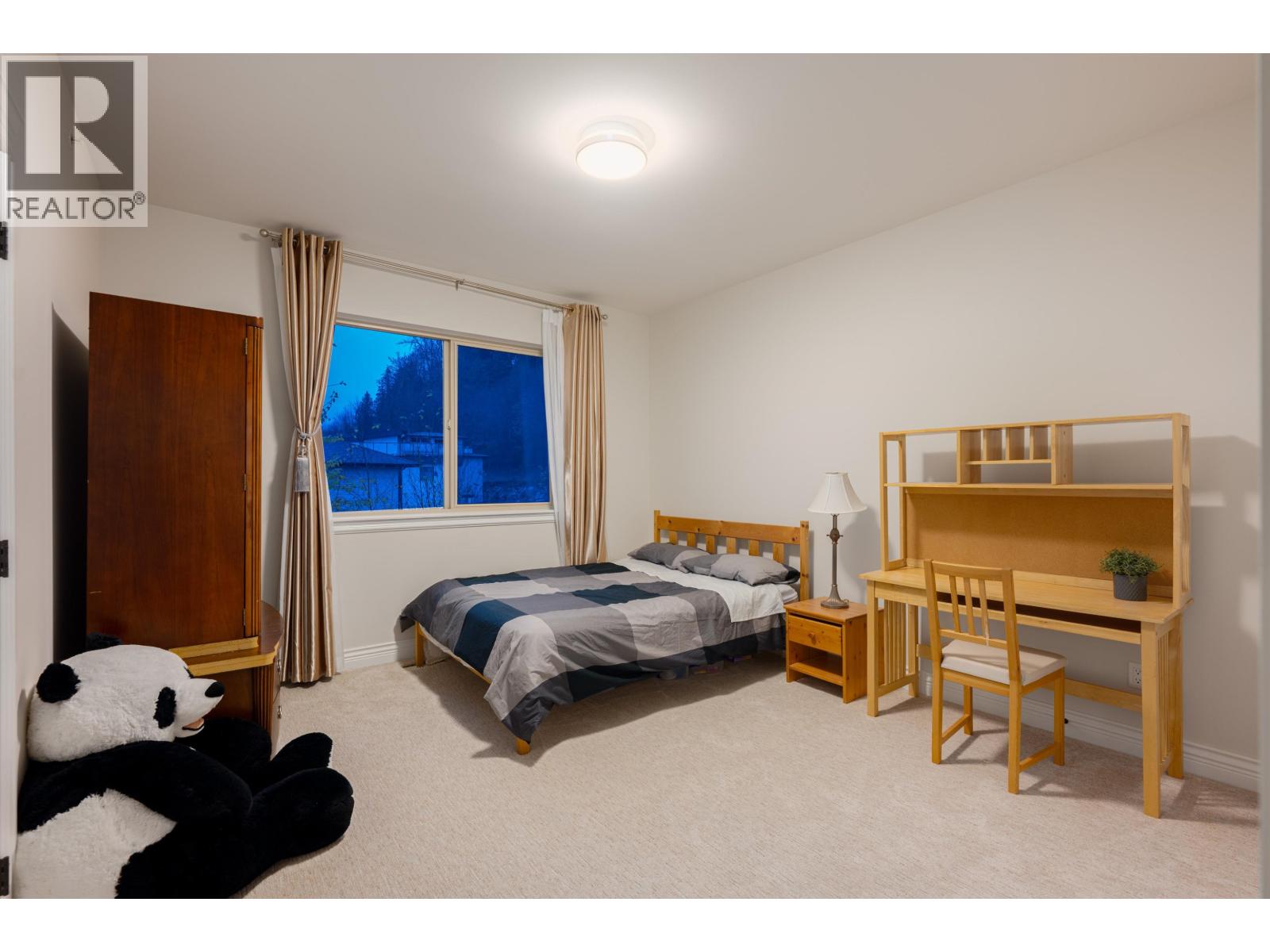 11000 CARMICHAEL STREET, Maple Ridge