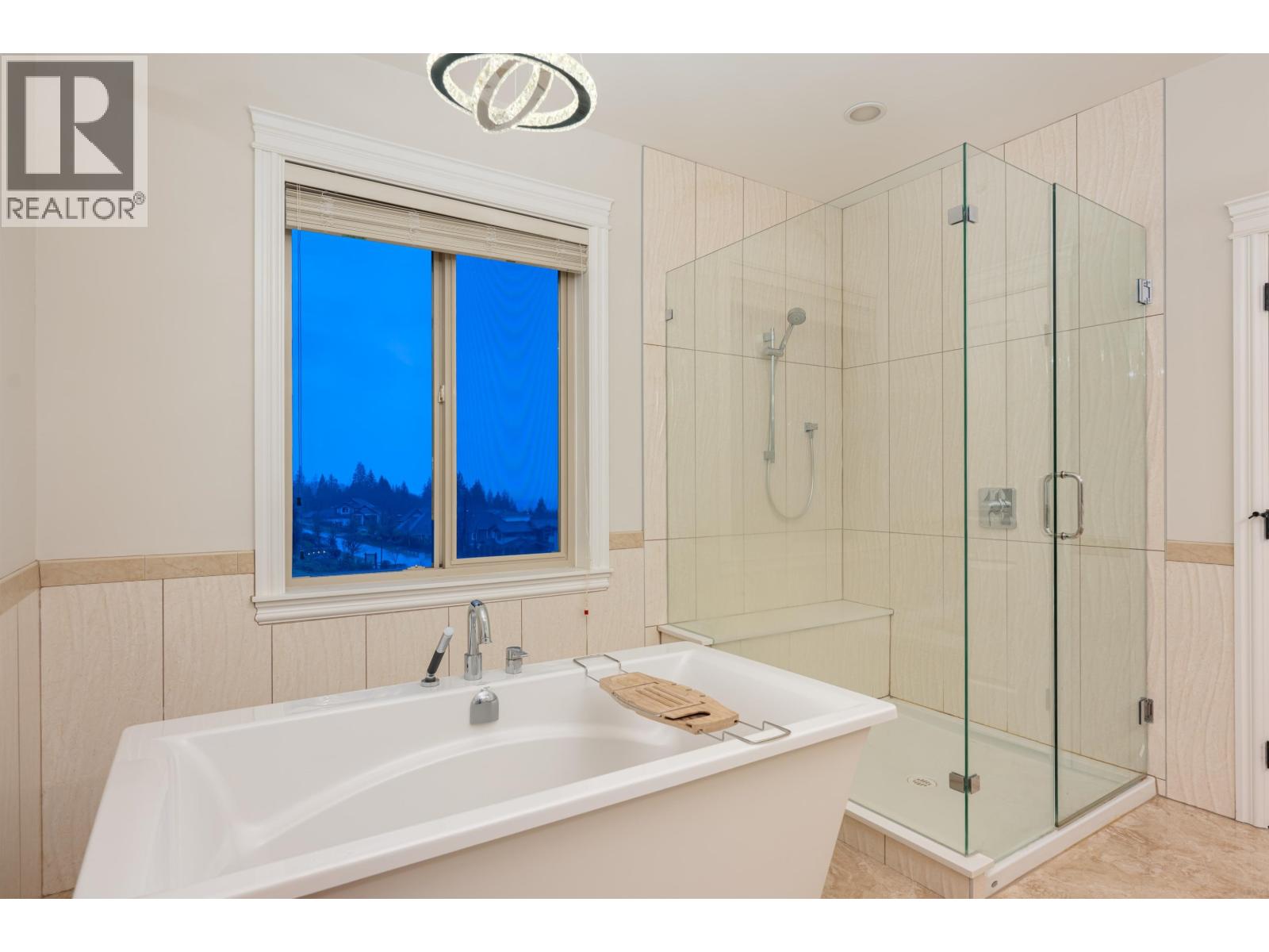 11000 CARMICHAEL STREET, Maple Ridge