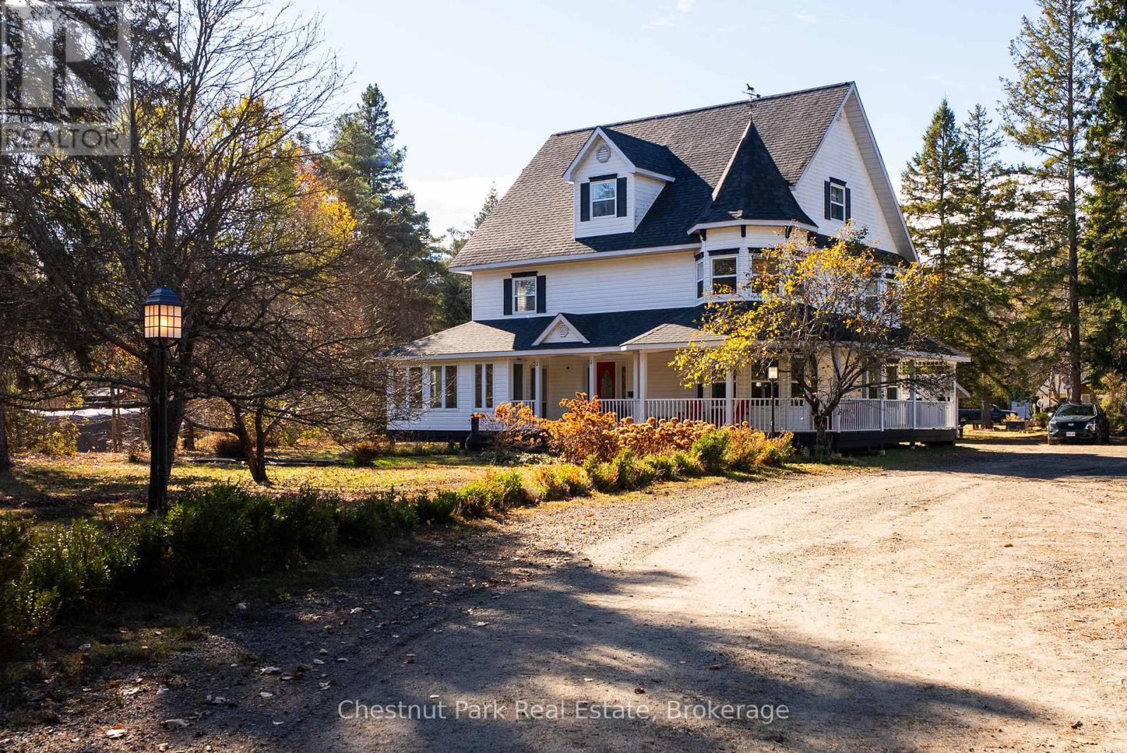 75 POND CRESCENT - Photo 2 of 49, Huntsville (Chaffey), Ontario