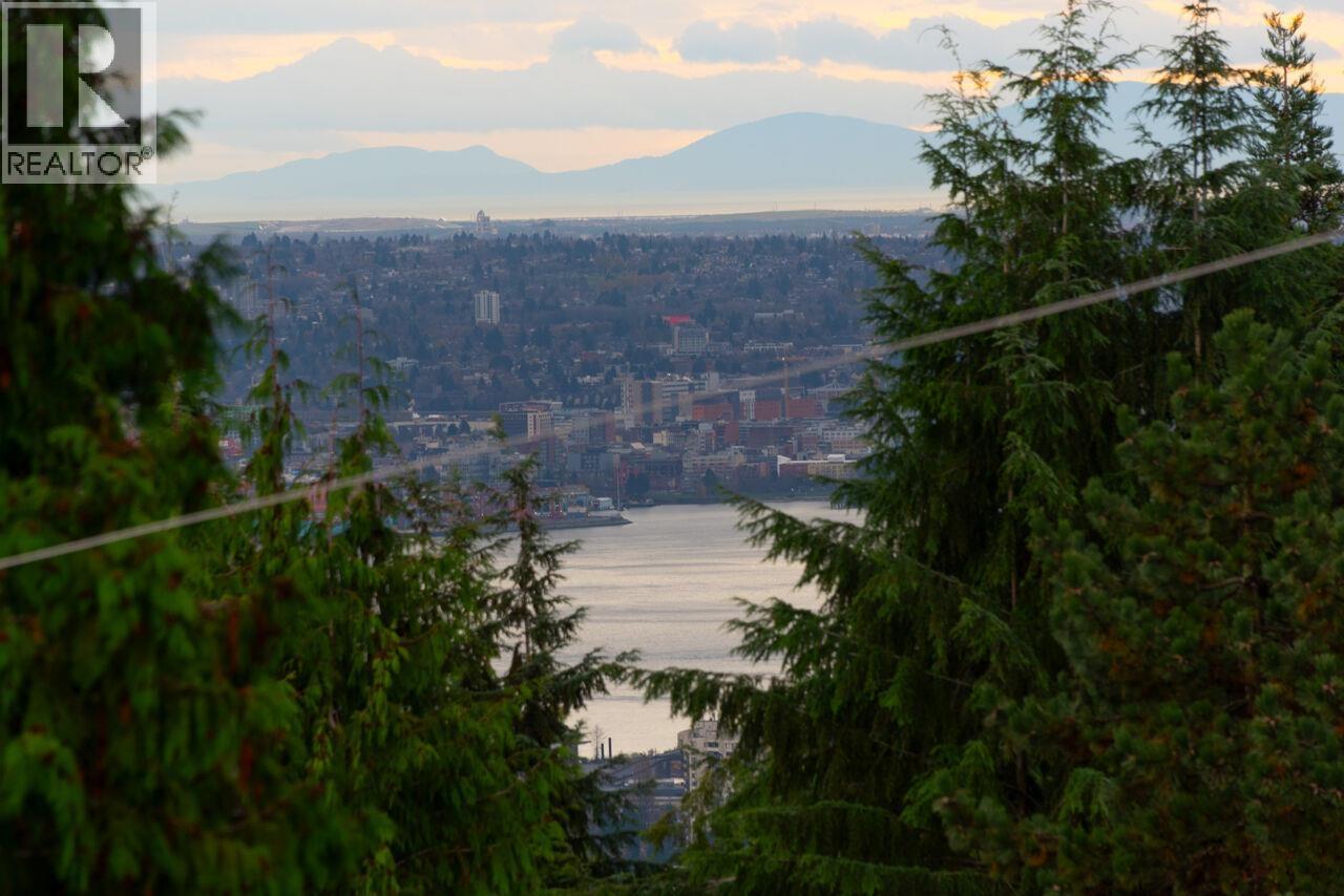 950 GREENWOOD ROAD, West Vancouver