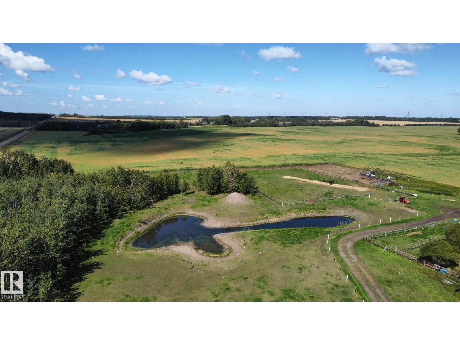 55202 RR 230, Rural Sturgeon County