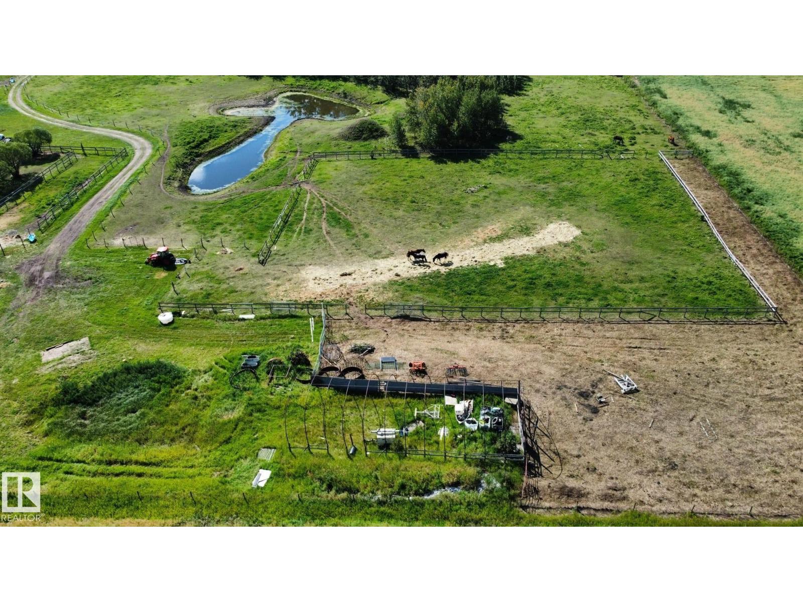 55202 RR 230, Rural Sturgeon County