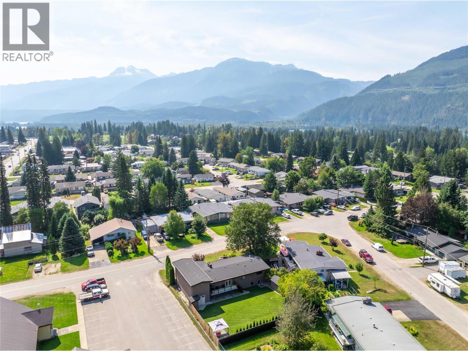1824 Colbeck Road, Revelstoke