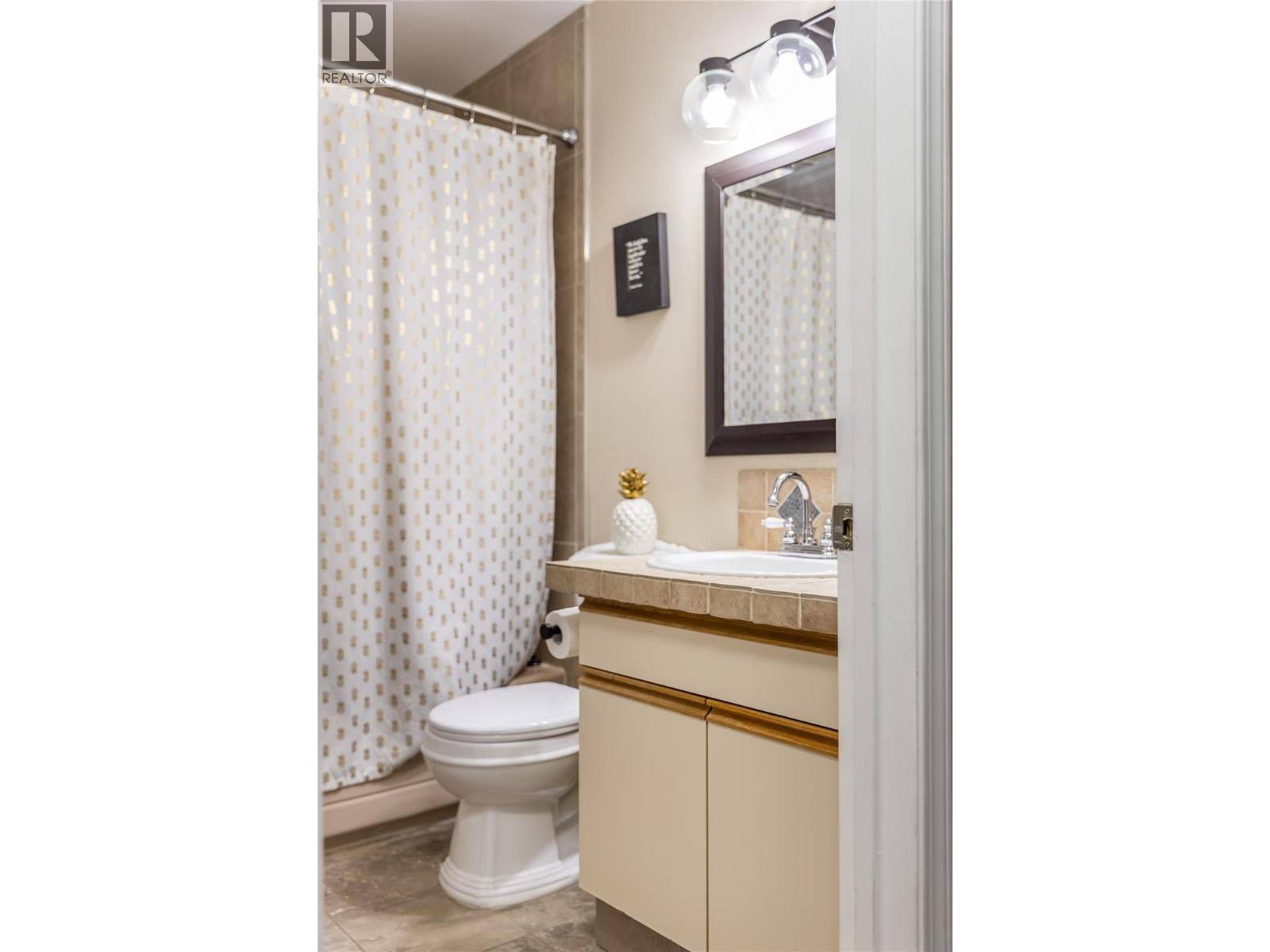 1824 Colbeck Road, Revelstoke