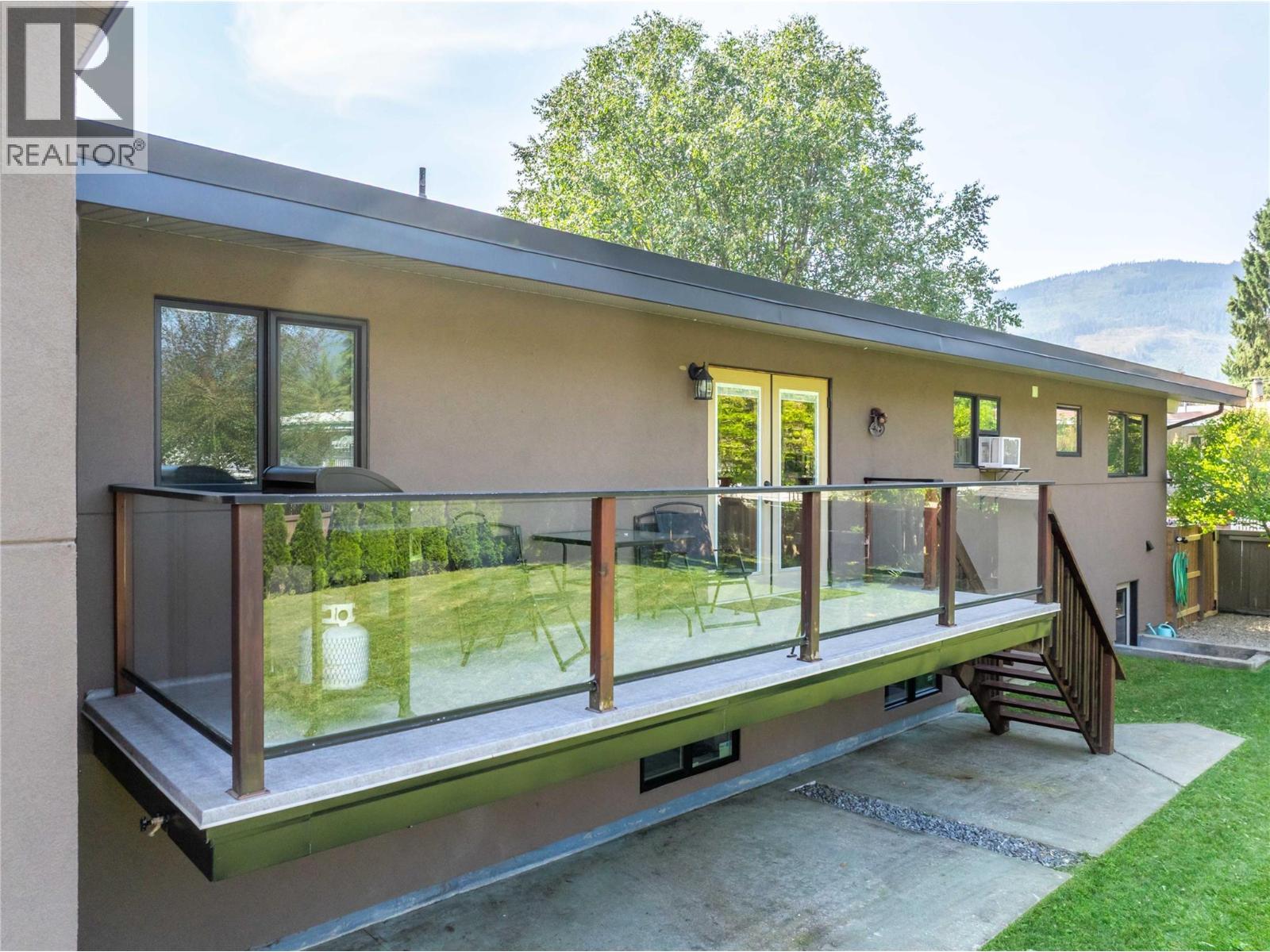 1824 Colbeck Road, Revelstoke