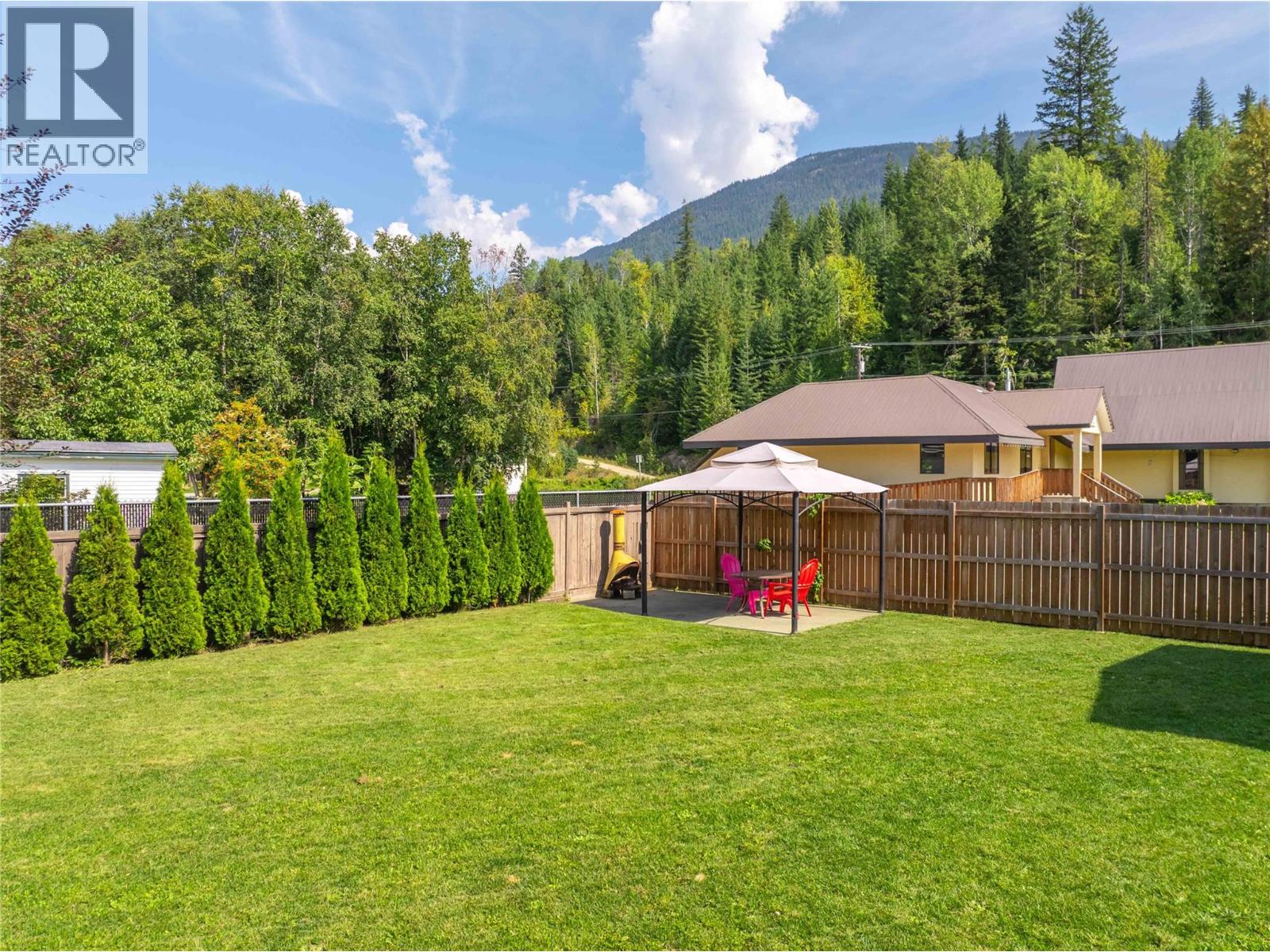 1824 Colbeck Road, Revelstoke