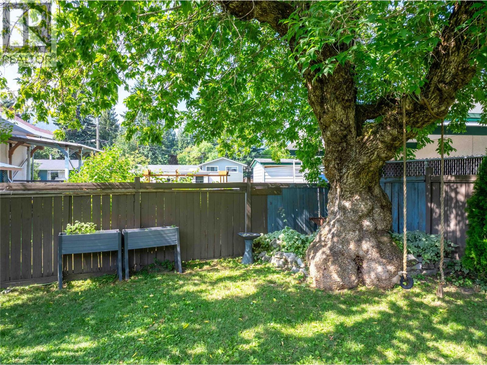 1824 Colbeck Road, Revelstoke