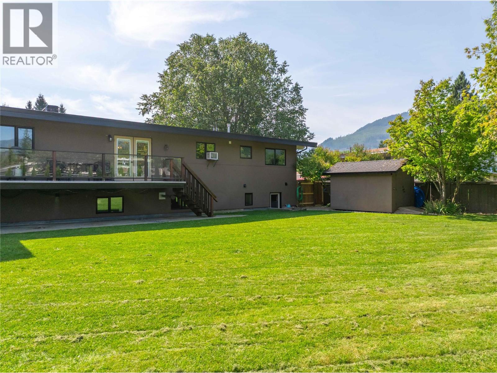1824 Colbeck Road, Revelstoke