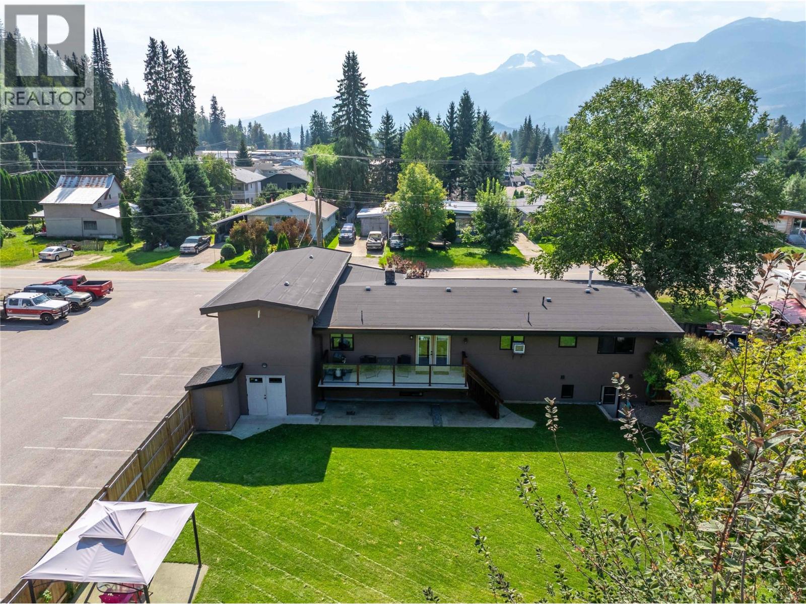 1824 Colbeck Road, Revelstoke