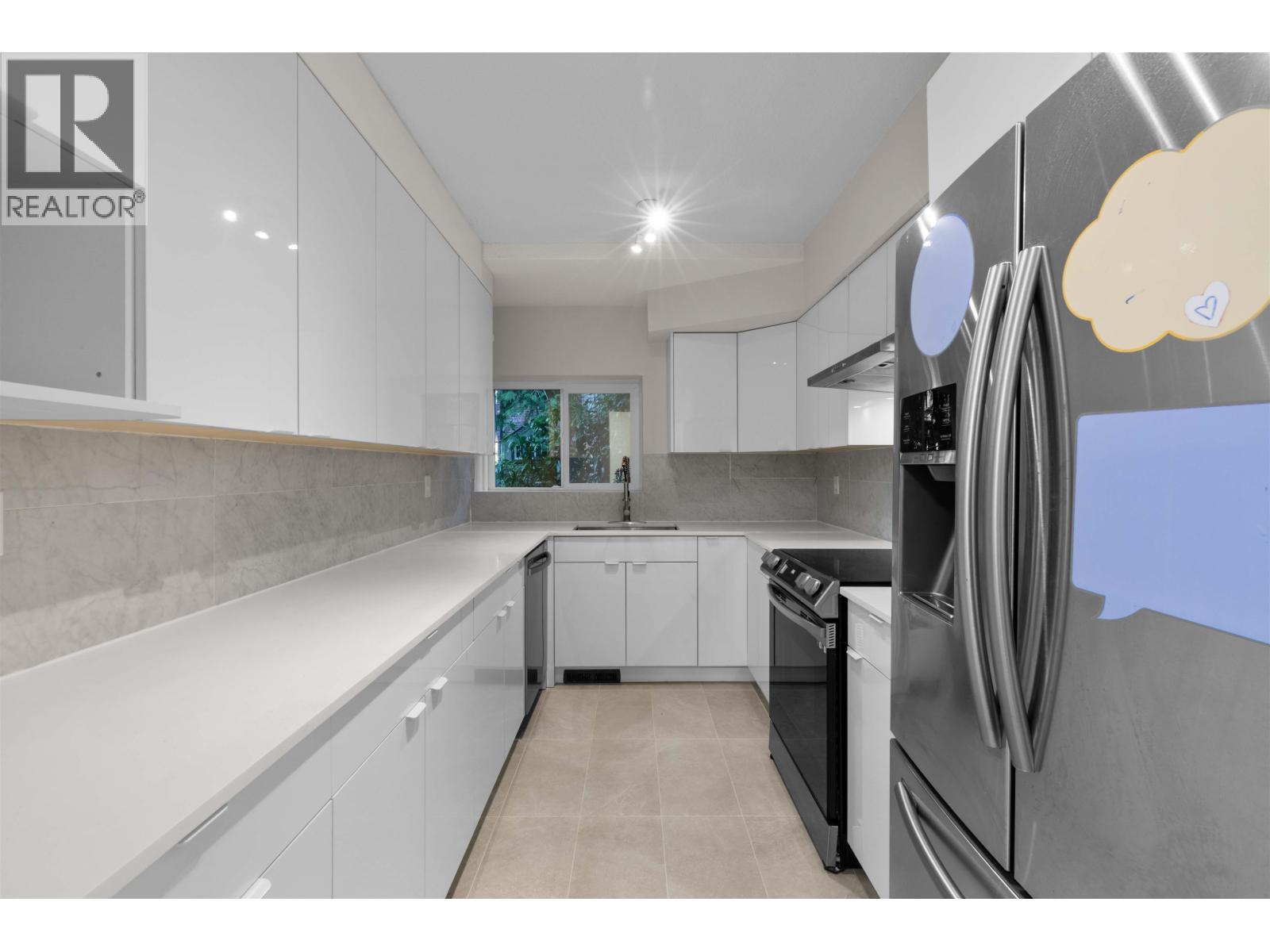 BASEMENT 3062 SPENCER DRIVE, West Vancouver