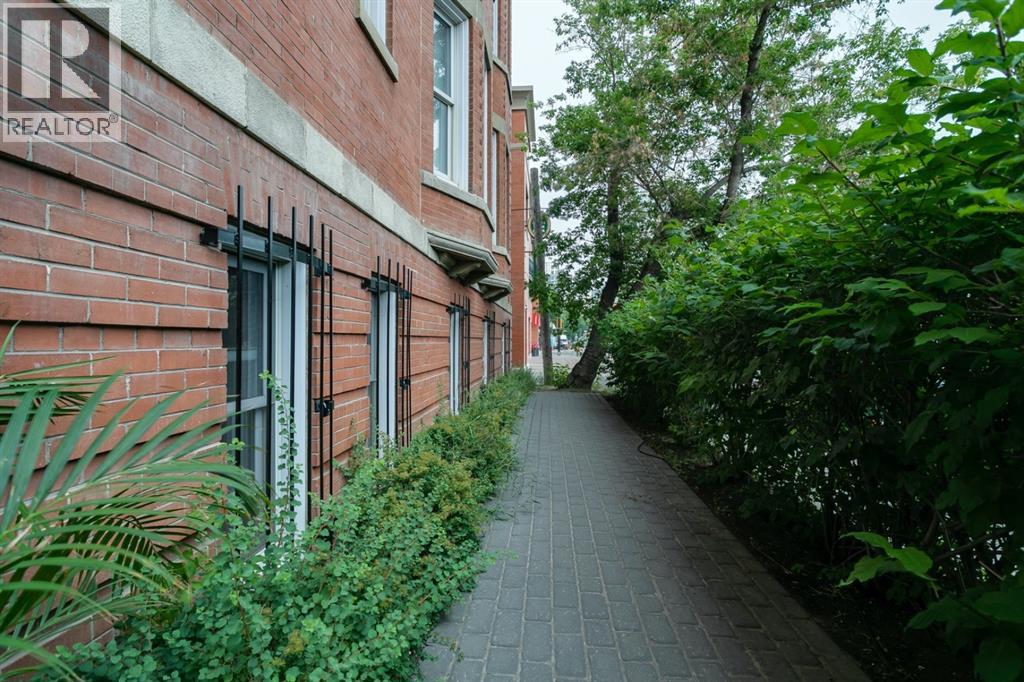 Single Family House for Sale in    Avenue SW Lower Mount Royal Calgary 