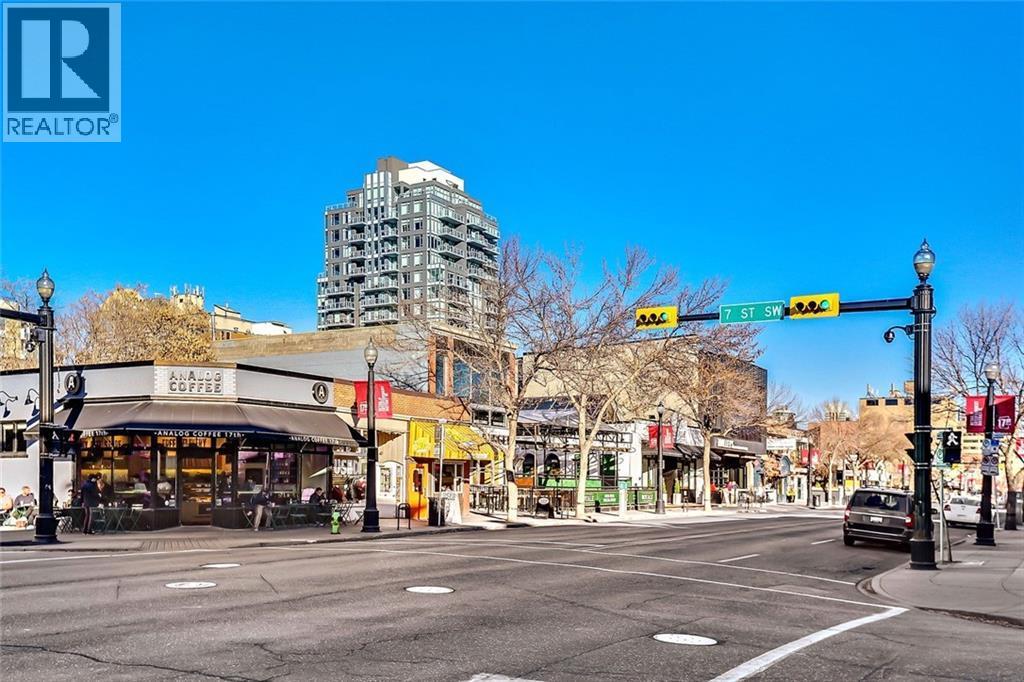 Single Family House for Sale in    Avenue SW Lower Mount Royal Calgary 