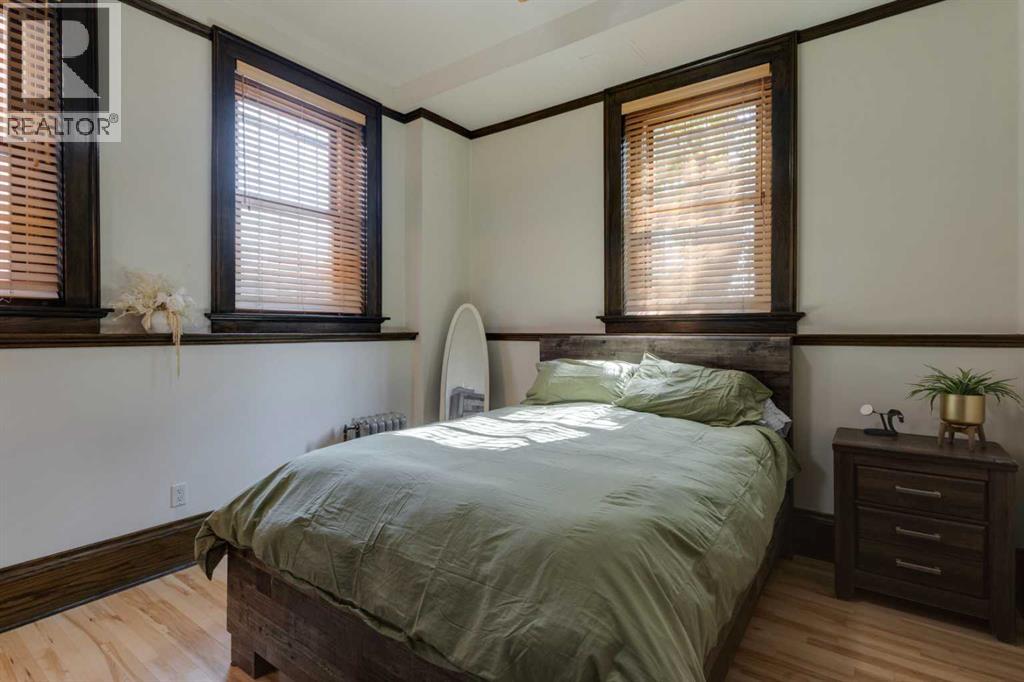 Single Family House for Sale in    Avenue SW Lower Mount Royal Calgary 