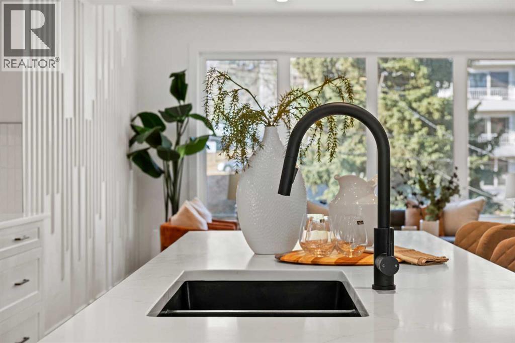 Single Family House for Sale in  B Street SW Bankview Calgary 