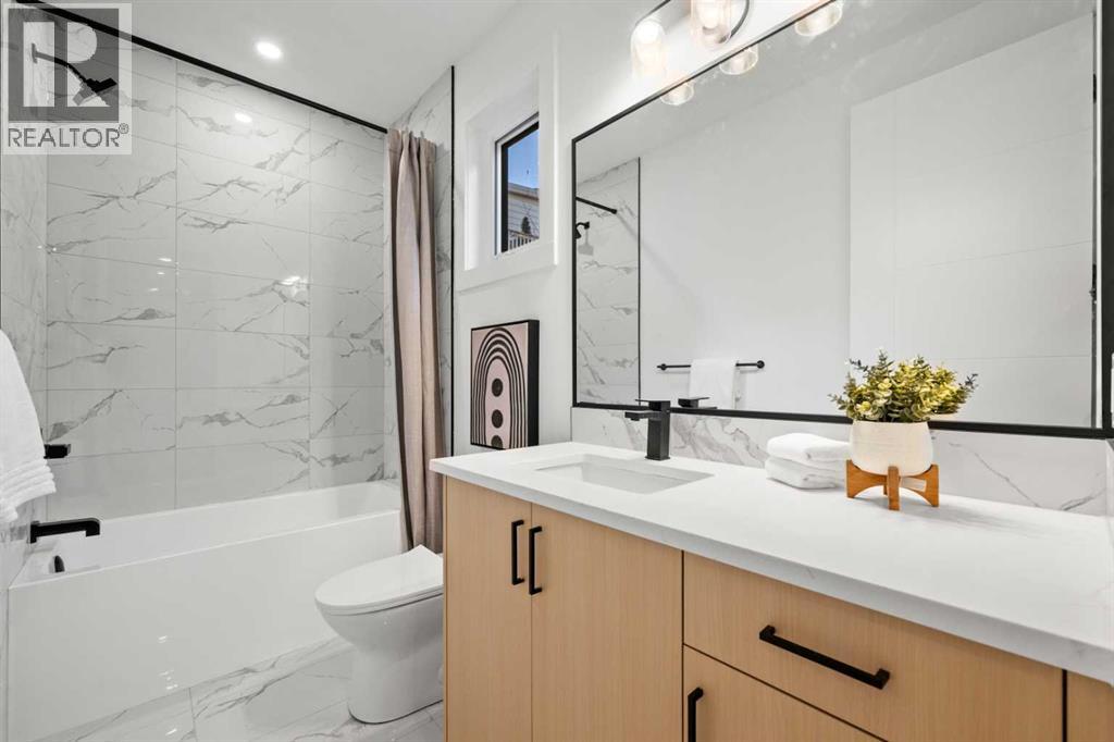 Single Family House for Sale in  B Street SW Bankview Calgary 