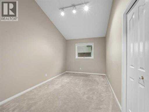 Single Family House Bungalow for Sale in  Tuscany Hills Road NW Tuscany Calgary 