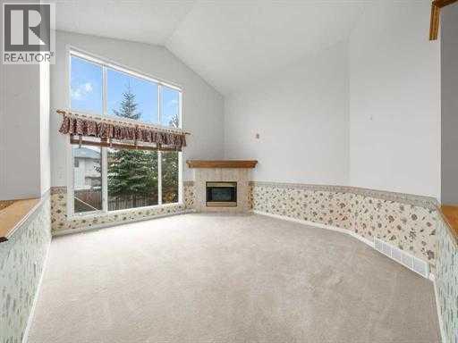 Single Family House Bungalow for Sale in  Tuscany Hills Road NW Tuscany Calgary 