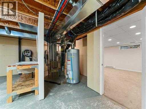 Single Family House Bungalow for Sale in  Tuscany Hills Road NW Tuscany Calgary 