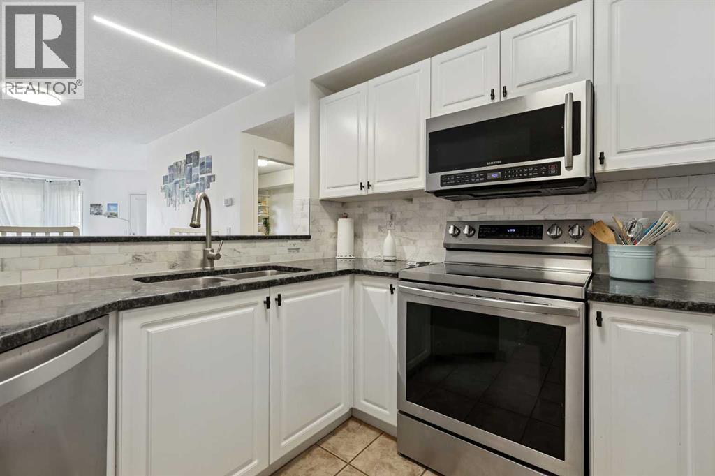 Single Family House for Sale in    Avenue SW Lower Mount Royal Calgary 