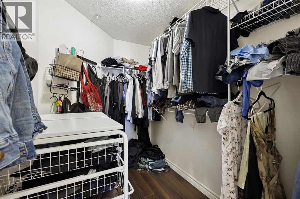 Single Family House for Sale in    Avenue SW Lower Mount Royal Calgary 