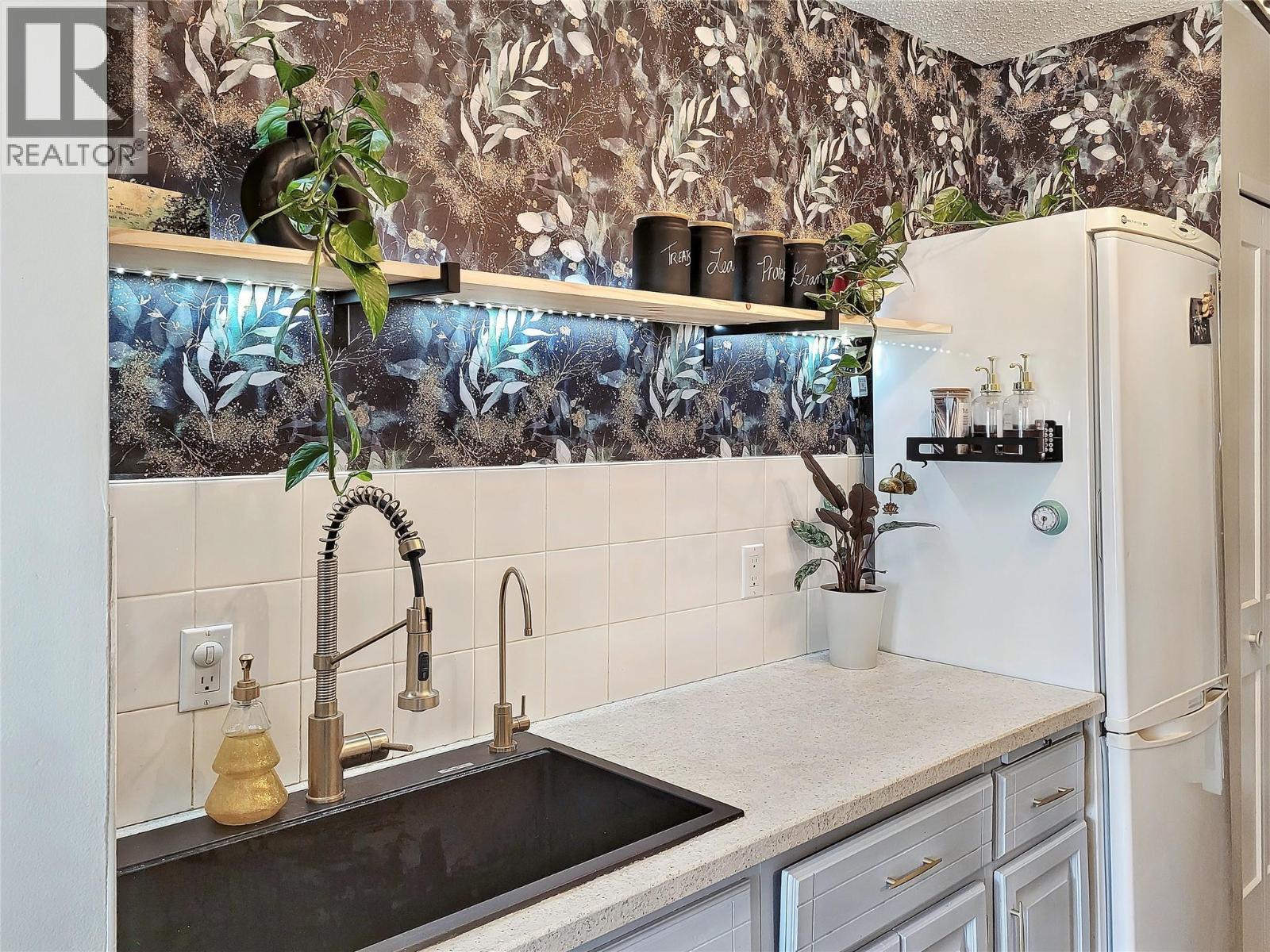 717 12TH Avenue Unit# 8, Invermere