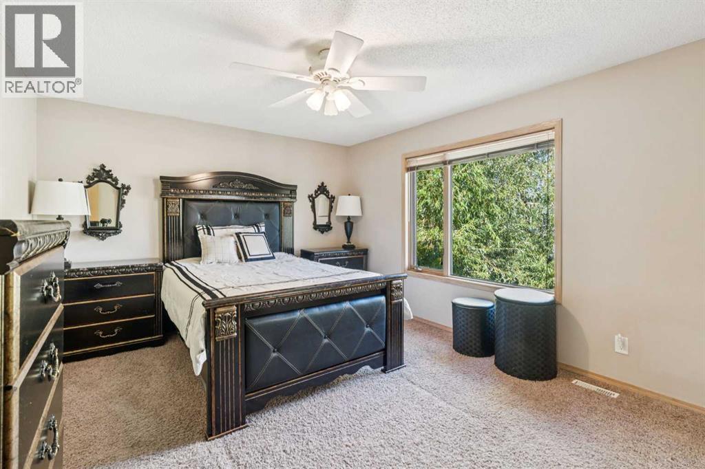 Single Family House for Sale in  Mt Robson Close SE McKenzie Lake Calgary 