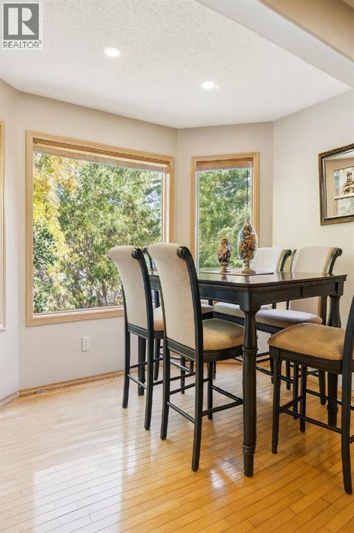 Single Family House for Sale in  Mt Robson Close SE McKenzie Lake Calgary 