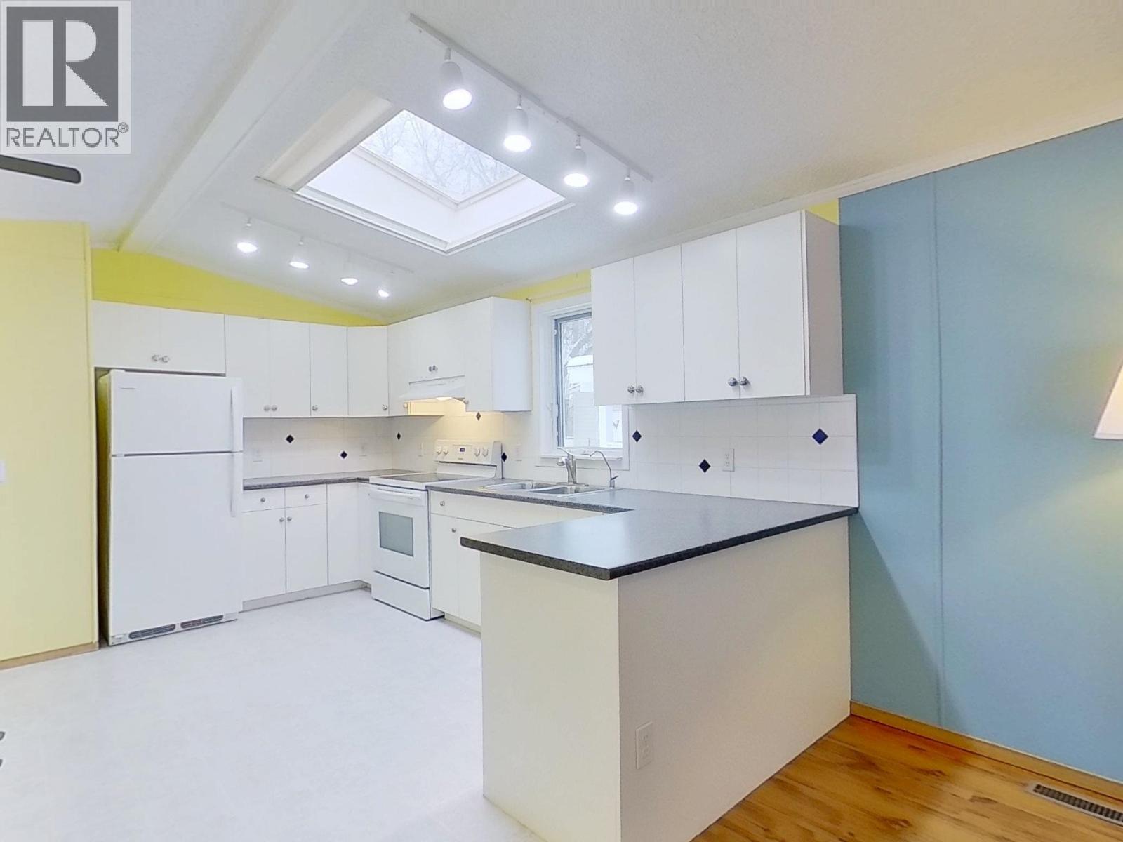 7 2121 BALSAM AVENUE, Quesnel